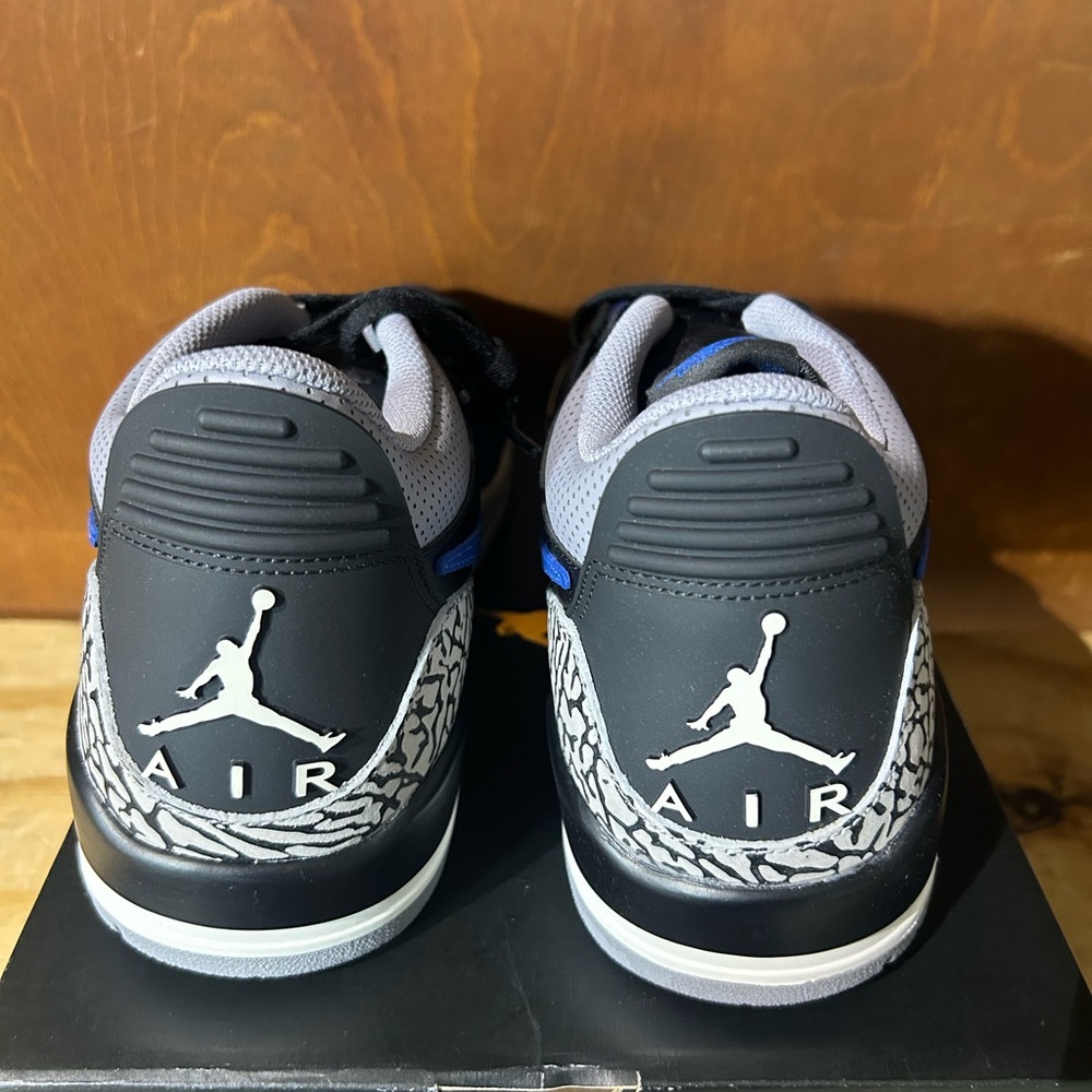 Nike Black and Royal Blue Athletic Shoes - Picture 5 of 5